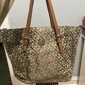 Tommy Hilfiger brown bag